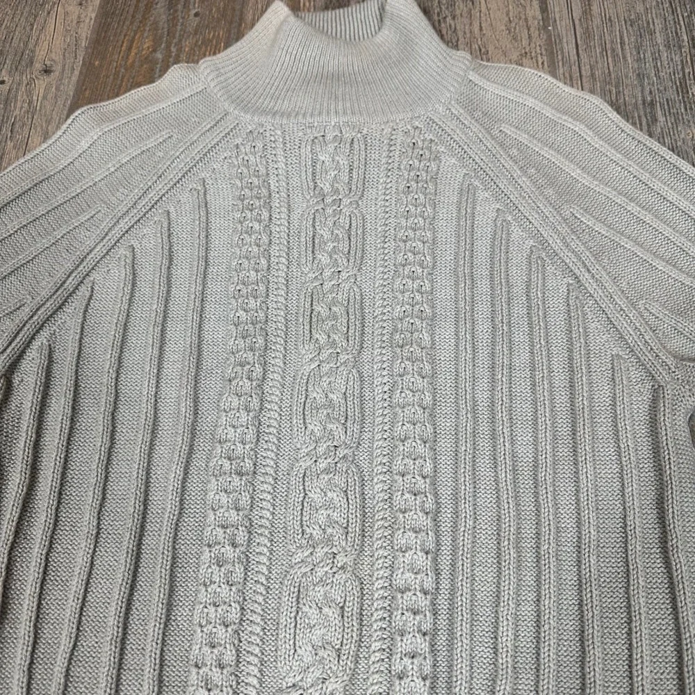 Karen Scott elegant cable